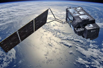 Los satélites revolucionaron el estudio de los mares. Este es el Sentinel-3, de la Agencia Espacial Europea. Su misión: medir la altura, temperatura y color de la superficie del océano, así como el espesor de las banquisas de hielo.
