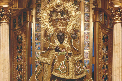 santa-maria-guadalupe-escultura