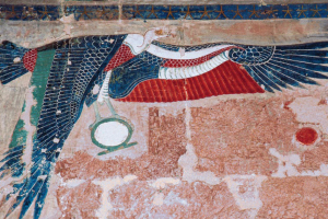 Relieve pintado representando al buitre Nejbet, mediante el cual Isis protegía al difunto. Foto: GETTY