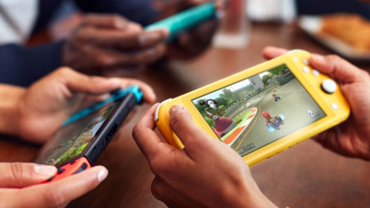 
        La opción económica para disfrutar del gaming portátil con la Nintendo Switch Lite este verano
    