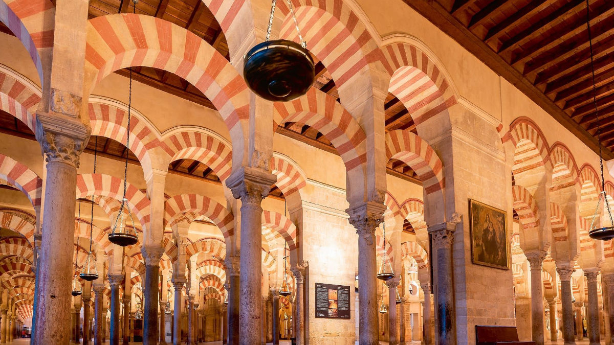 
        La grandeza de la mezquita de Córdoba con Abd al-Rahman II
    