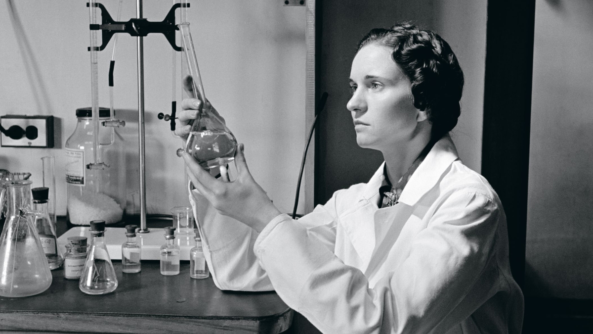 
        Las mujeres científicas que cambiaron el devenir de la guerra
    