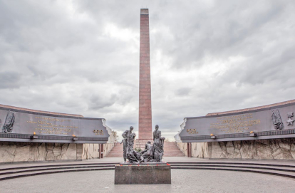 Bloqueo, monumento a los defensores de Leningrado